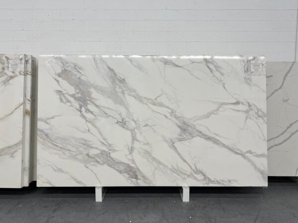 Calacatta Vagli HD(jumbo) Builder Stone