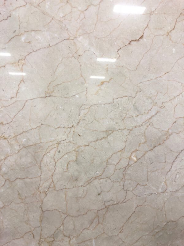 Crema Marfil Venato M&F