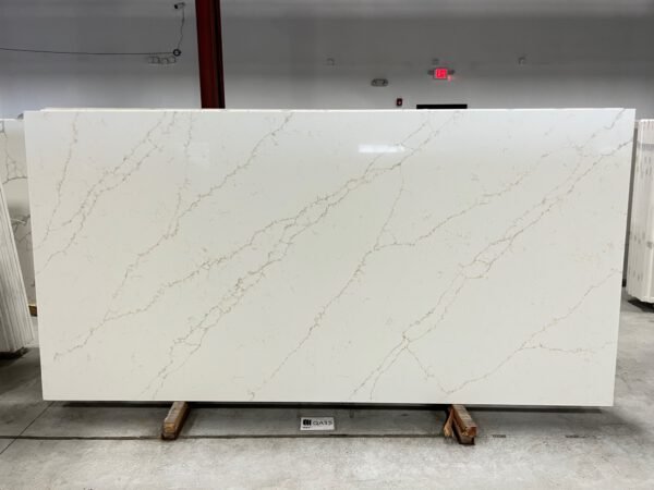 Calacatta Torino Torino Doro (126x63)Quartz M&F
