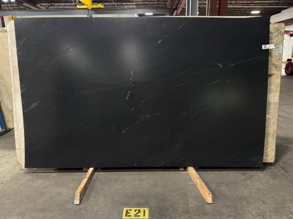 Negresco / River Black Leathered (125x78) Avg 67.70 sq.ft )M&F