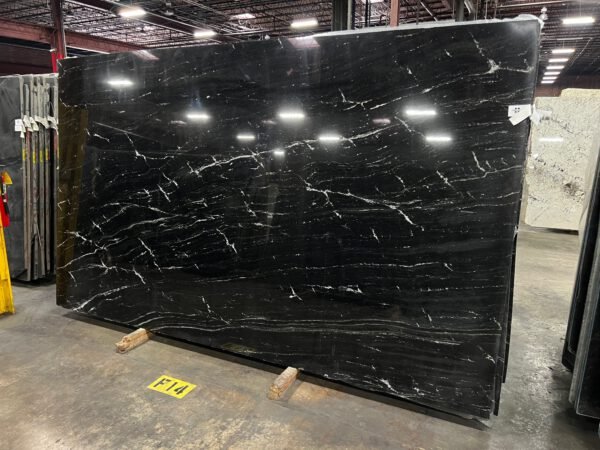 Via Lactea Polished (129x77 Avg 69 sq.ft) M&F