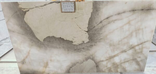 Patagonia (129x76Avg 68.08 sq.ft slab size) United