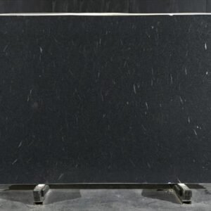 Black Ice (Leathered) (126.00'' x 78.00'' Avg 68.250 Sq.Ft.) United