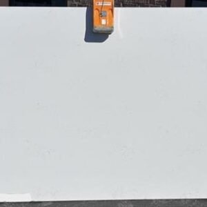 WHITE CARRARA (JUMBO 135x74 Avg 69.37) United